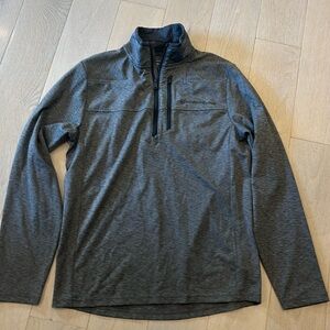 Vineyard Vines Charcoal Gray Quarter Zip. Size XS. Like new.